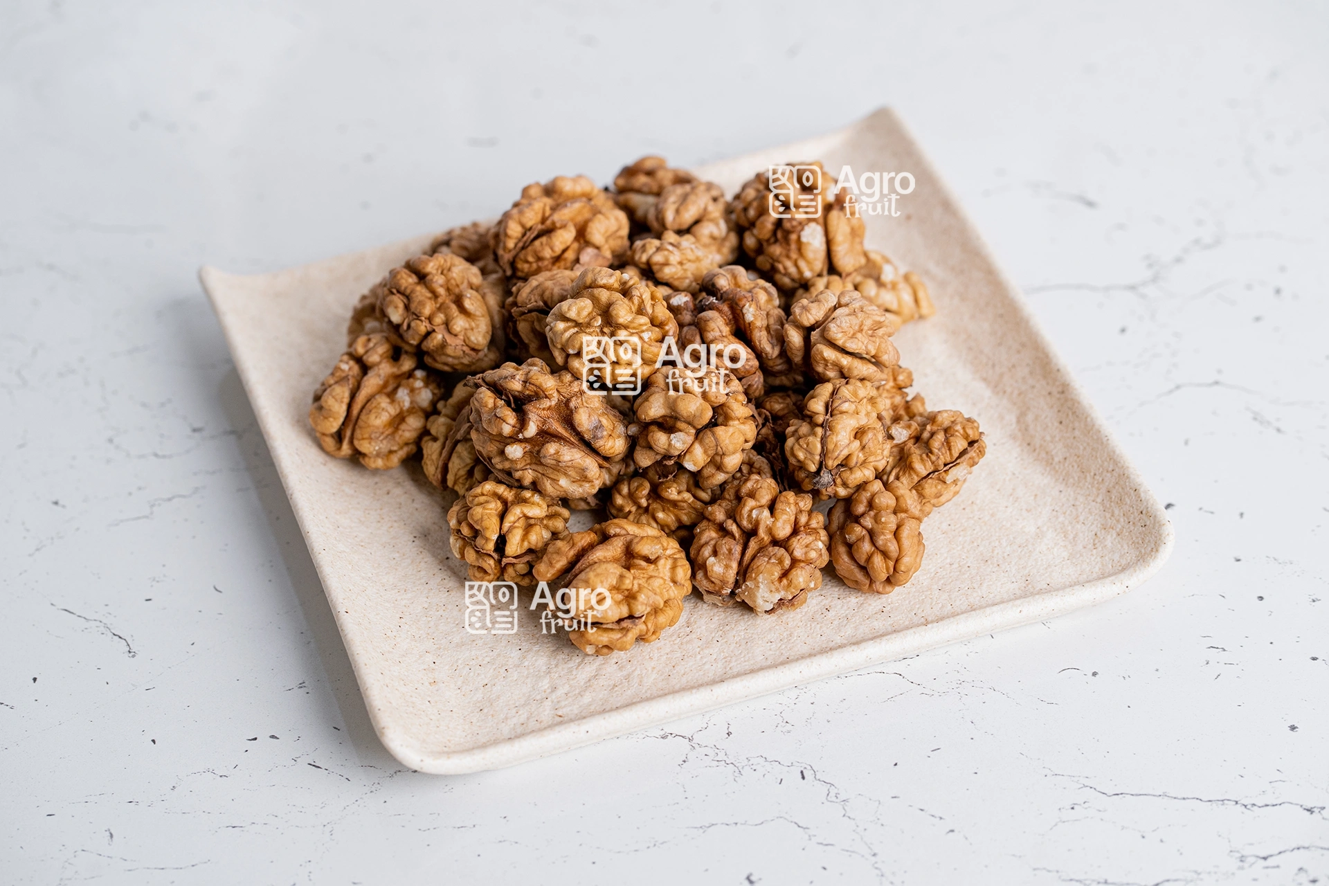 Walnut Kernels