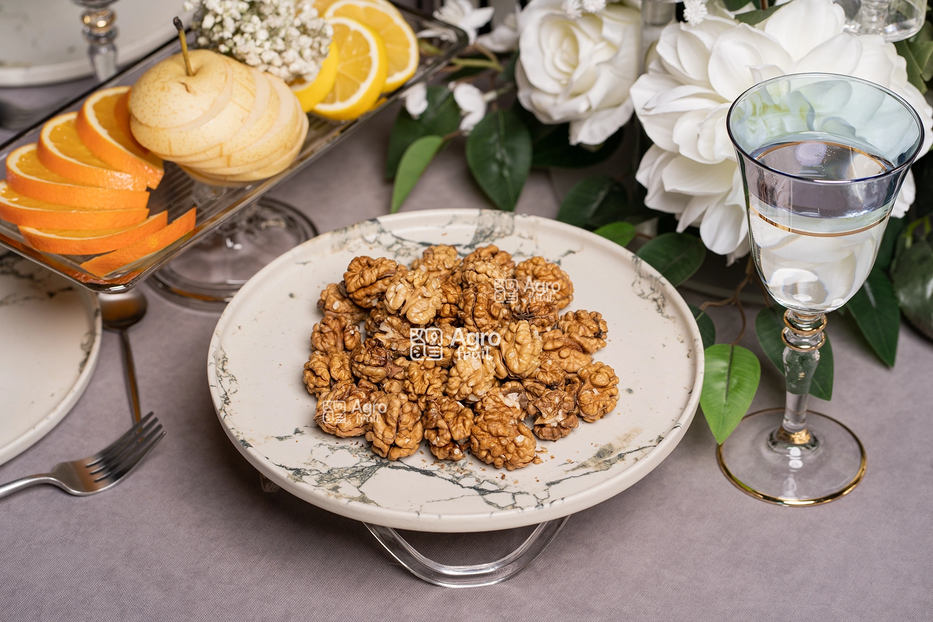 Walnut Kernels